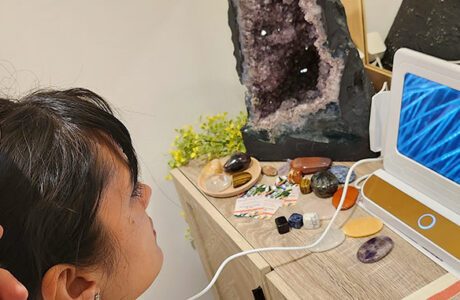 soin-cheveux_prendre-soin-de-soi-ca-commence-par-prendre-soin-de-sa-tete